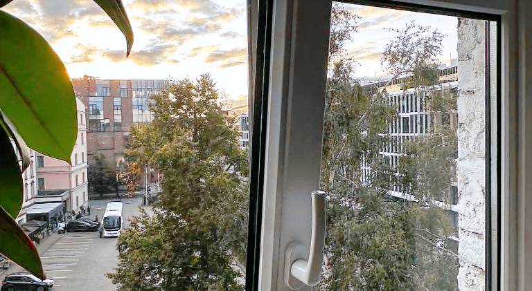 Stylish design apartment next to Central Station — photo 3