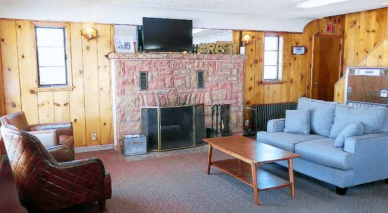 Caribou Lodge and Motel — photo 2