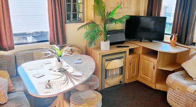 Promenade 3mins fantasy island on the beach min 3 nights 6 berth — photo 2