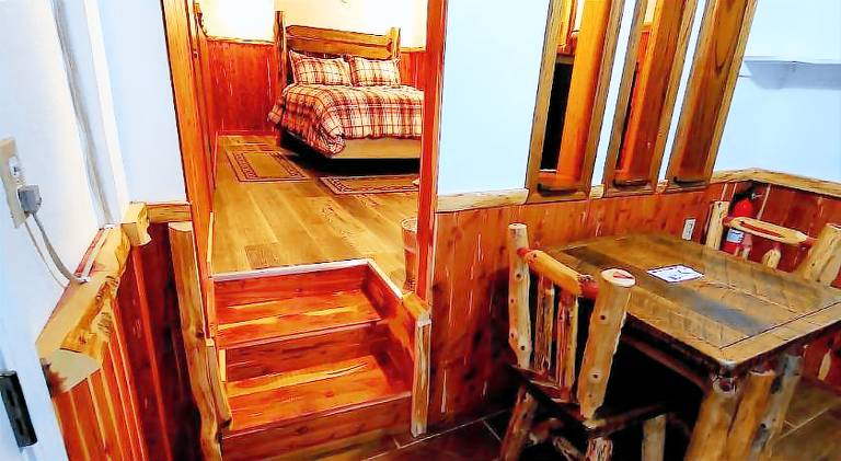 Log Cabin Inn — photo 5
