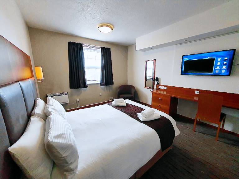 The Oakwood Hotel in Tewkesbury