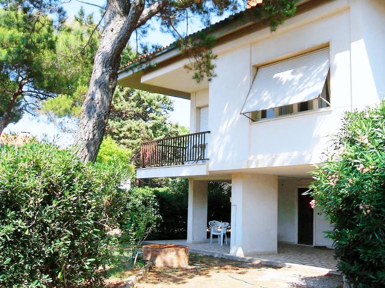 Apartment with garden, patio & barbecue | Sea view — photo 3