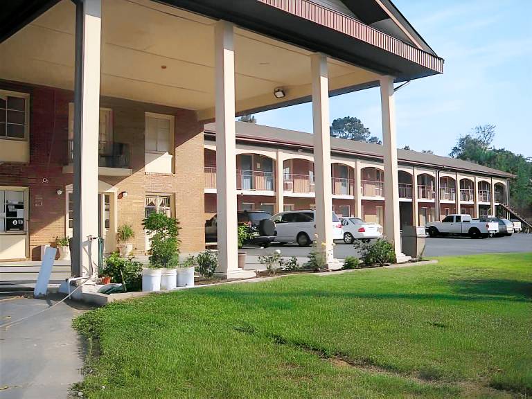 Scottish Inns and Suites Perry in Perry, GA