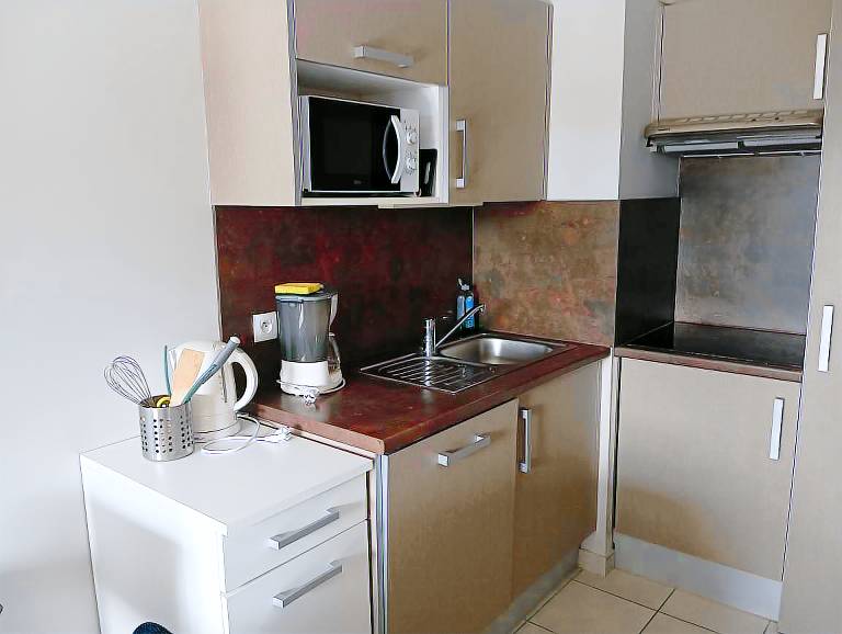 Holiday apartment with heated pool, garden & patio — photo 5