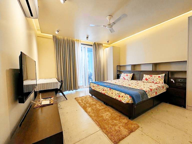 Anjaney: Riverside villa — photo 2