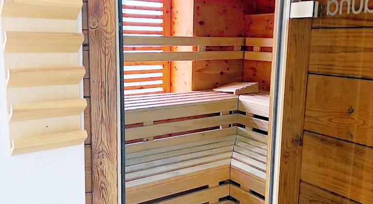 Serviced apartment with garden, terrace & sauna — photo 4