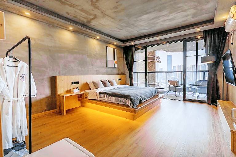 Bed & Breakfast  Yuzhong