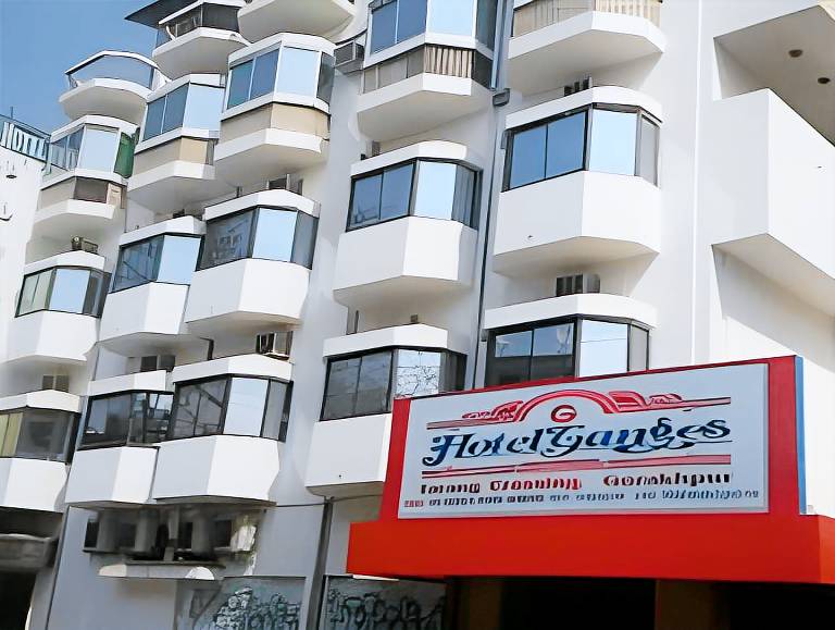 Hotel Savvy Ganges
