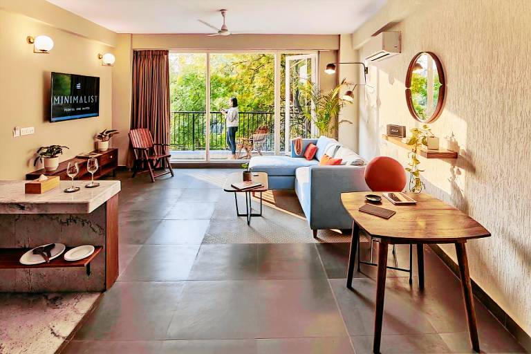 Minimalist Poshtel & Suites