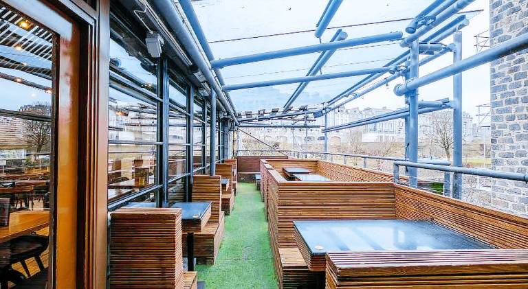 Siberia Bar & Hotel — photo 2