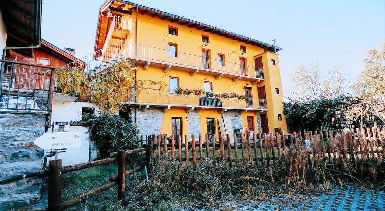 Charming holiday apartment | Pets are welcome in Gressan