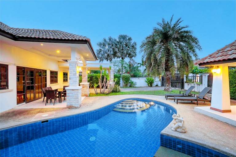 Villa Hin Lek Fai