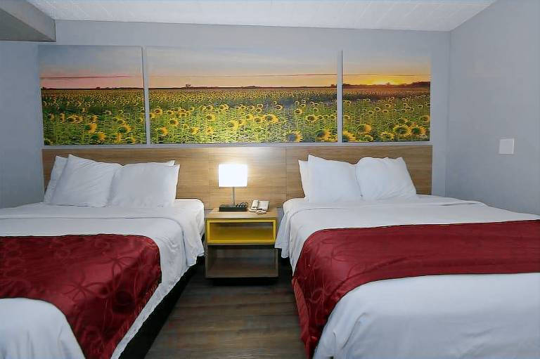 Days Inn by Wyndham West Allis Milwaukee
