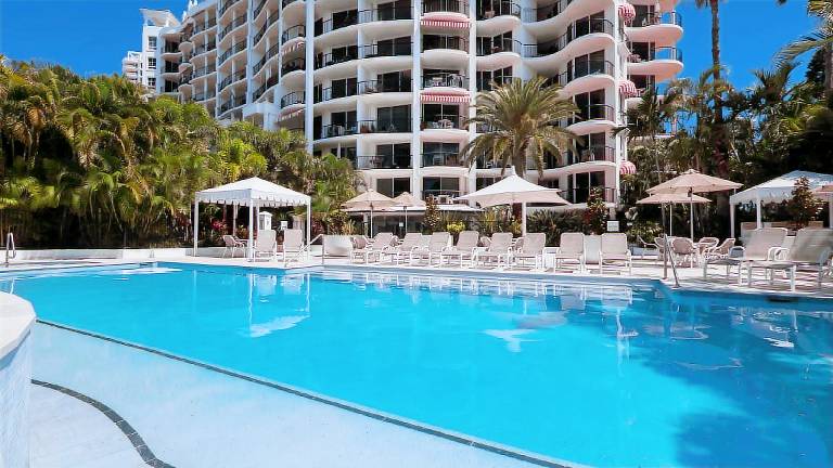Serviced apartment  Surfers Paradise