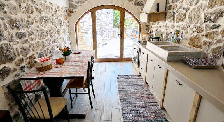 House with barbeque, terrace & garden | Pets allowed — photo 3