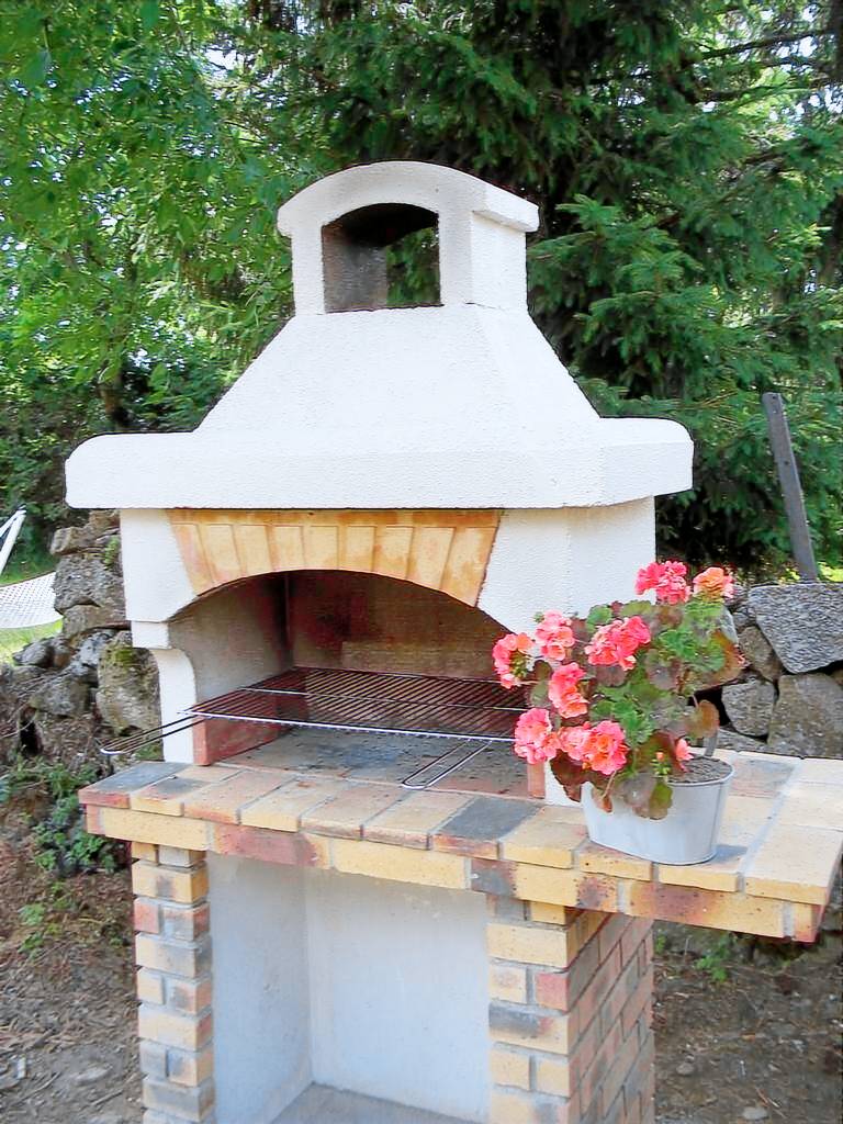 Gite with yard & barbeque | Nature view — photo 2