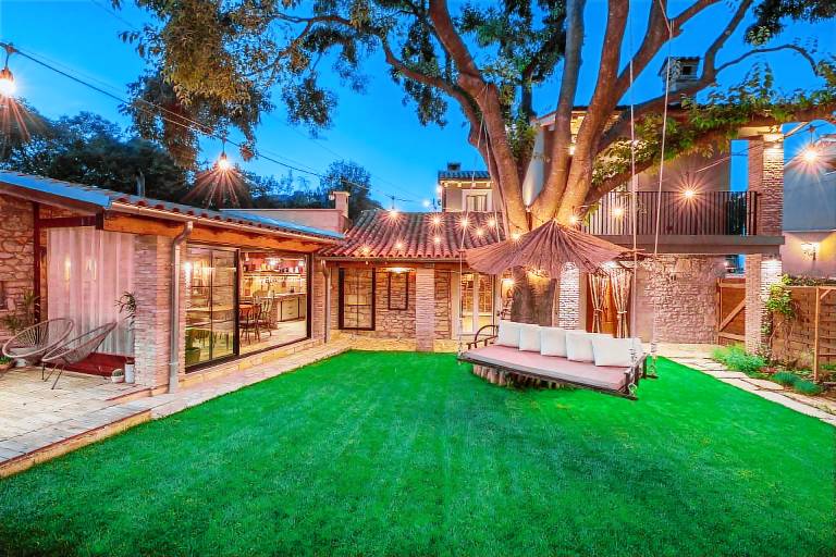 Rustic cozy house Pupy mit private pool und kino