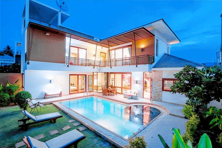 Children-friendly beautiful villa with sauna, pool & barbecue | Beach nearby | Good for workation | Dogs allowed in Sam Roi Yot