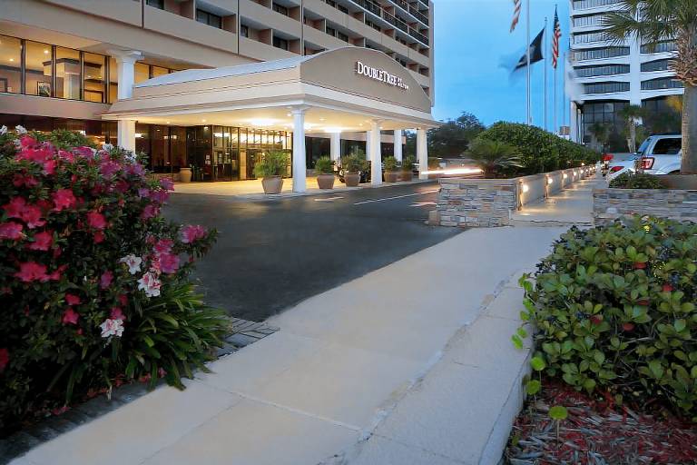 DoubleTree by Hilton Hotel Jacksonville Riverfront — photo 4