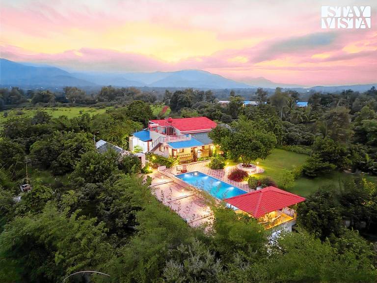 278 m&sup2; Villa