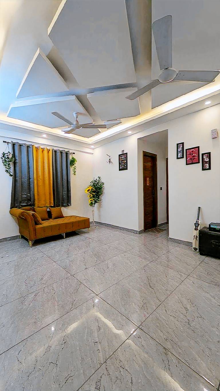 House with patio — photo 3