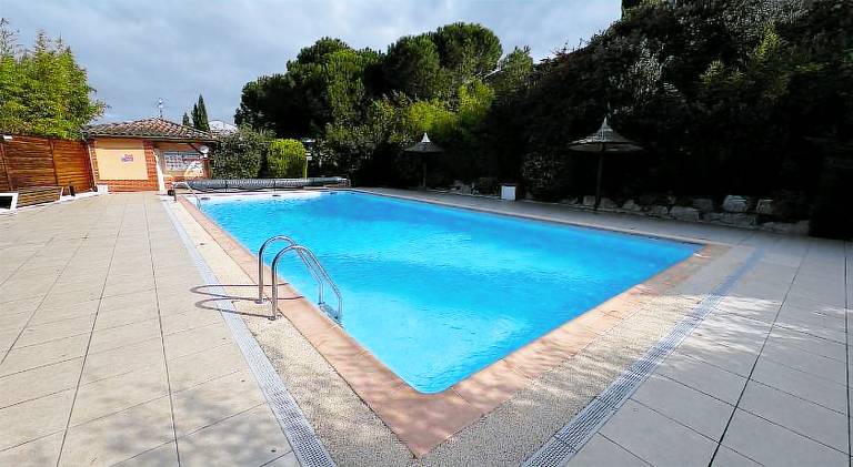 Loft Geek avec terrasse, piscine & parking - proche metro - Toulouse in Toulouse