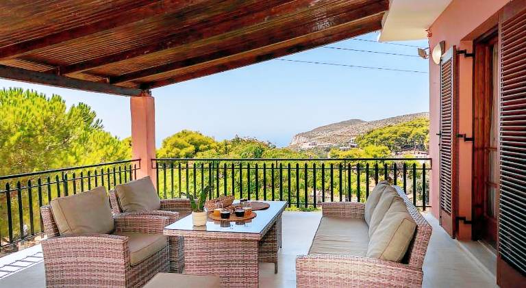 House with terrace & yard in Zakynthos