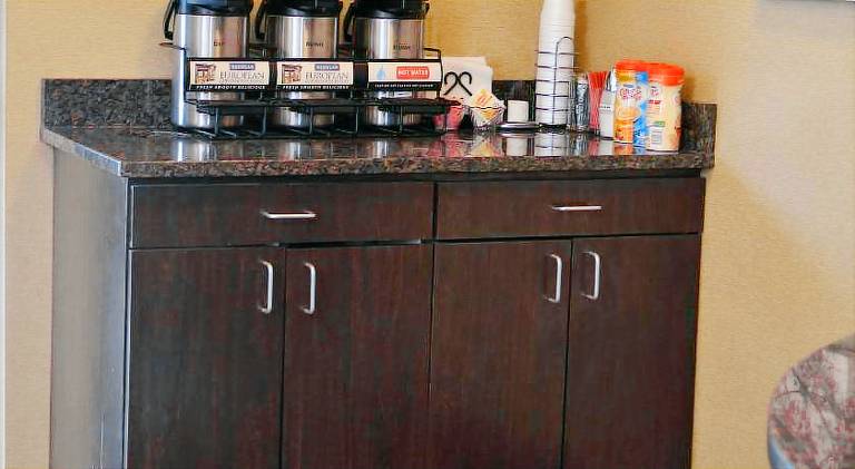 Red Roof Inn Elkhart — photo 4