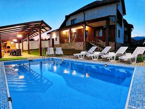 Bed and breakfast  Bercesti