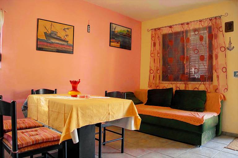 One bedroom apartment with terrace and sea view Cove Prapratna - Prapatna, Hvar (A-12207-a) — photo 2