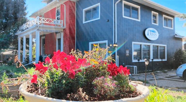 The Oasis on Eisenhower — photo 4