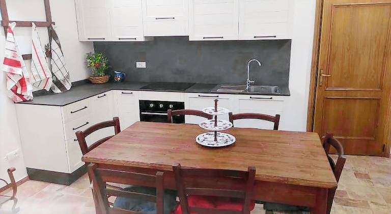 Apartment with 2 rooms for 5 persons — photo 2