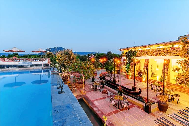 Pleasant tent with barbeque, pool & patio | Pets allowed — photo 2