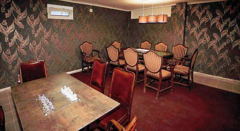 Rental apartment with barbeque, terrace & yard — photo 5