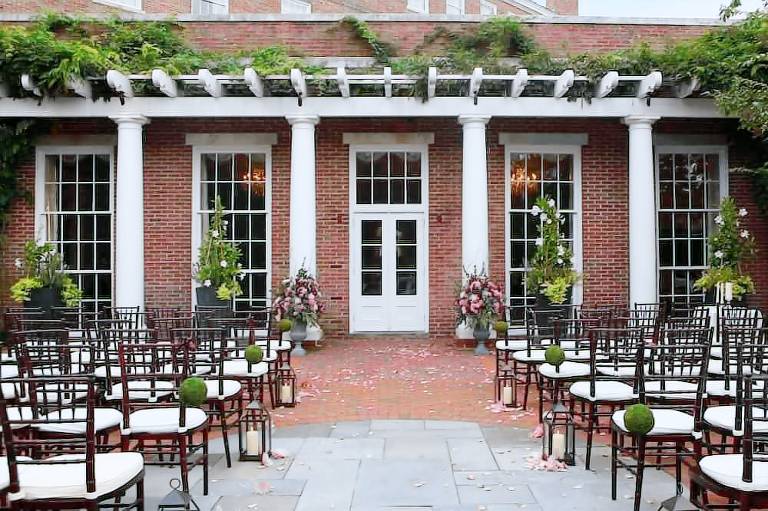 The Tidewater Inn