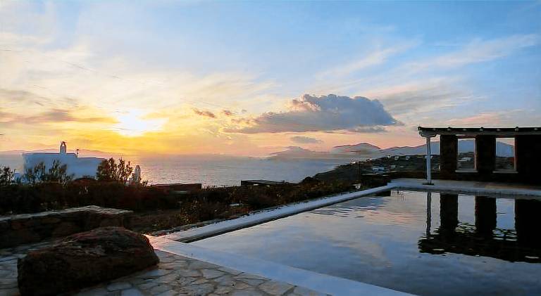 Holiday apartment with pool — photo 3