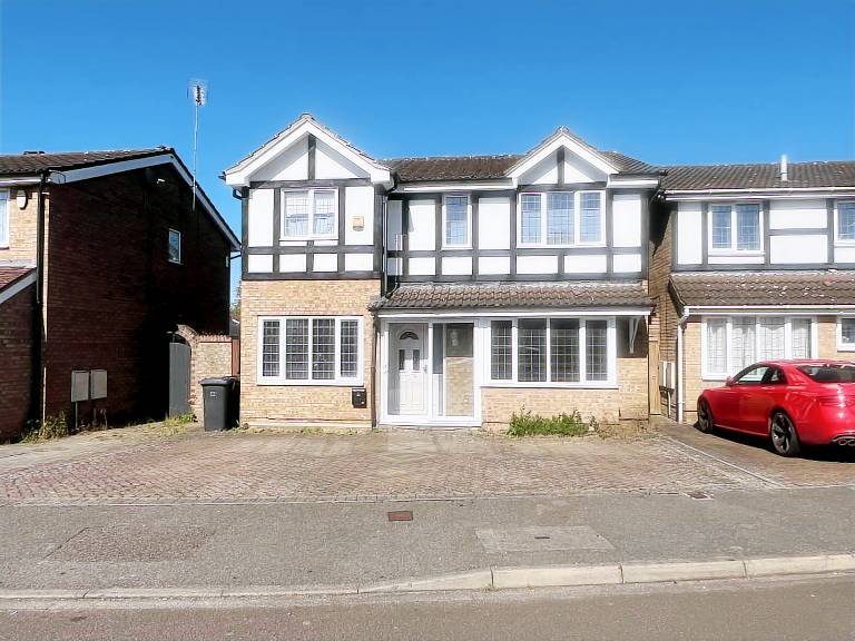 House Dunstable