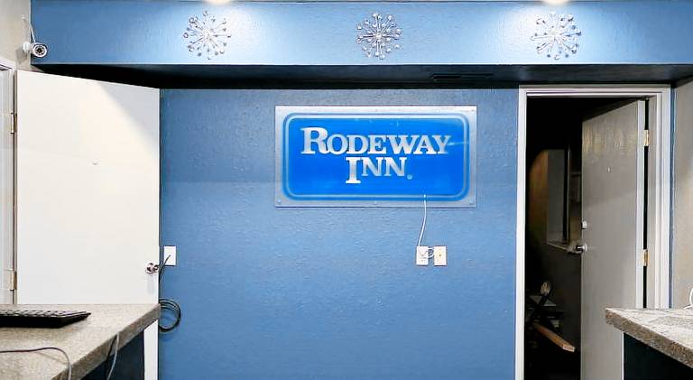 Rodeway Inn Emporia — photo 5