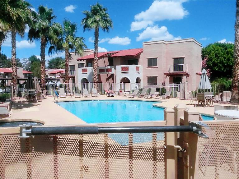 Condo  Suntown