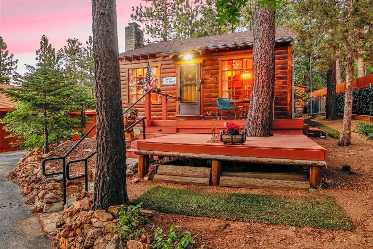 The Nest on Towne Trail Big Bear Lake - Hot Tub - Village - — photo 2