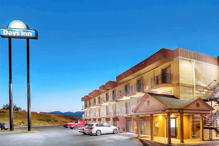 Motel  Medford
