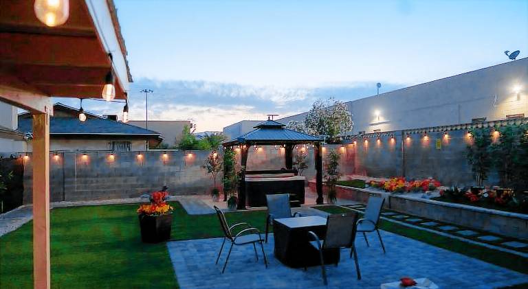 Vacation home with jacuzzi — photo 5