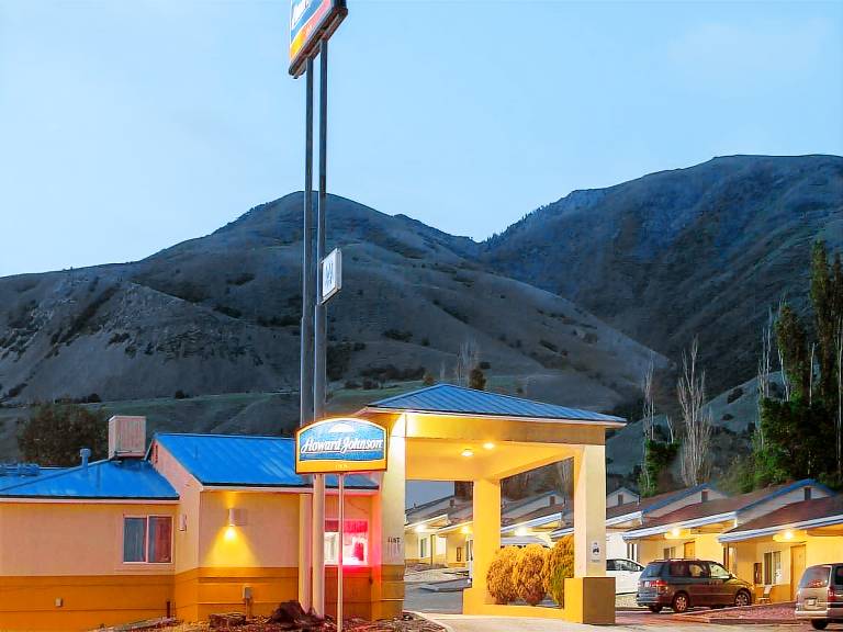 Howard Johnson by Wyndham Brigham City