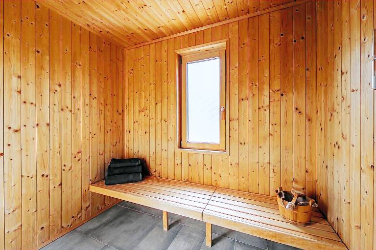 Chalet with sauna, barbeque & private pool | Panoramic view — photo 3