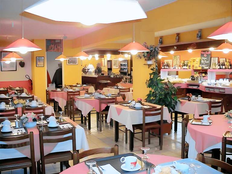 Brit Hotel Essentiel Moulins Avermes — photo 2