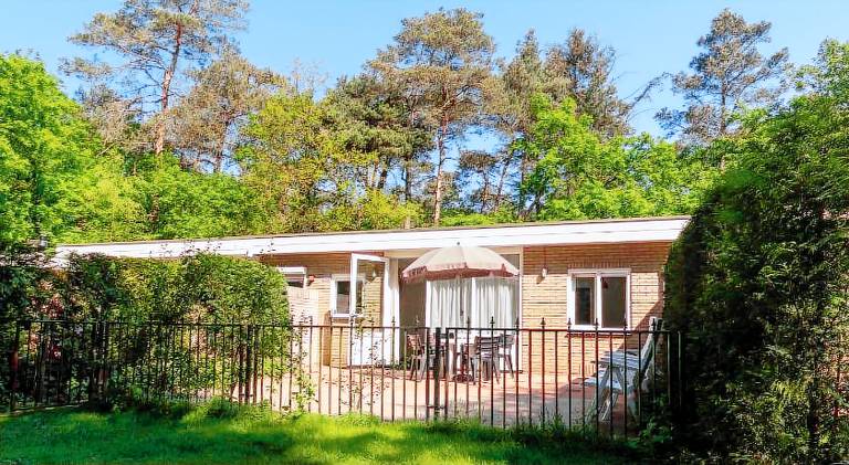 Vacation home with 2 rooms for 4 persons in Otterlo
