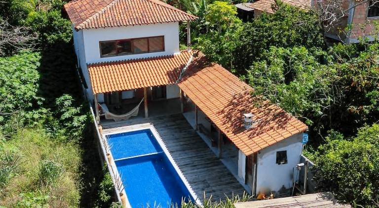 Spacious vacation home with pool | Pets allowed in Porto Seguro