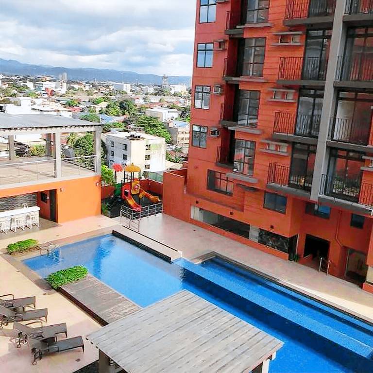 Condo  Quezon City