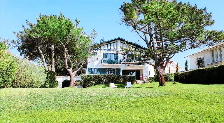 Villa with 6 rooms for 12 persons — photo 4