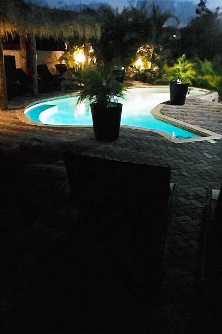 Rental apartment with patio, grill & pool — photo 5